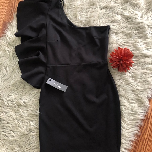 Dress - Picture 2 of 4